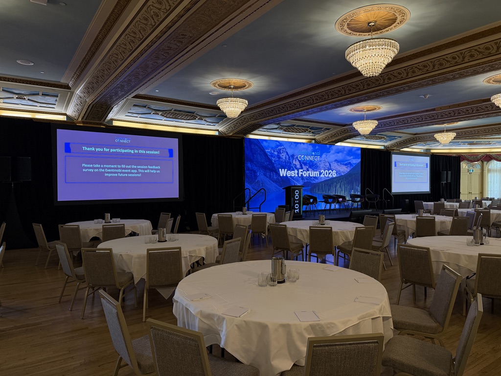 Conference ballroom in Banff with twin projection screens